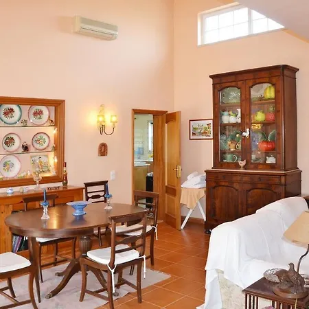 Carnie Mar - Lovely 4 Bedroom - Private Pool - Large Garden - In Natural Park Villa *